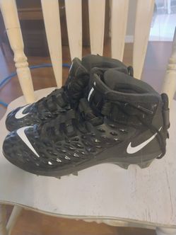 Nike Football Cleats, Black, Size 10.5