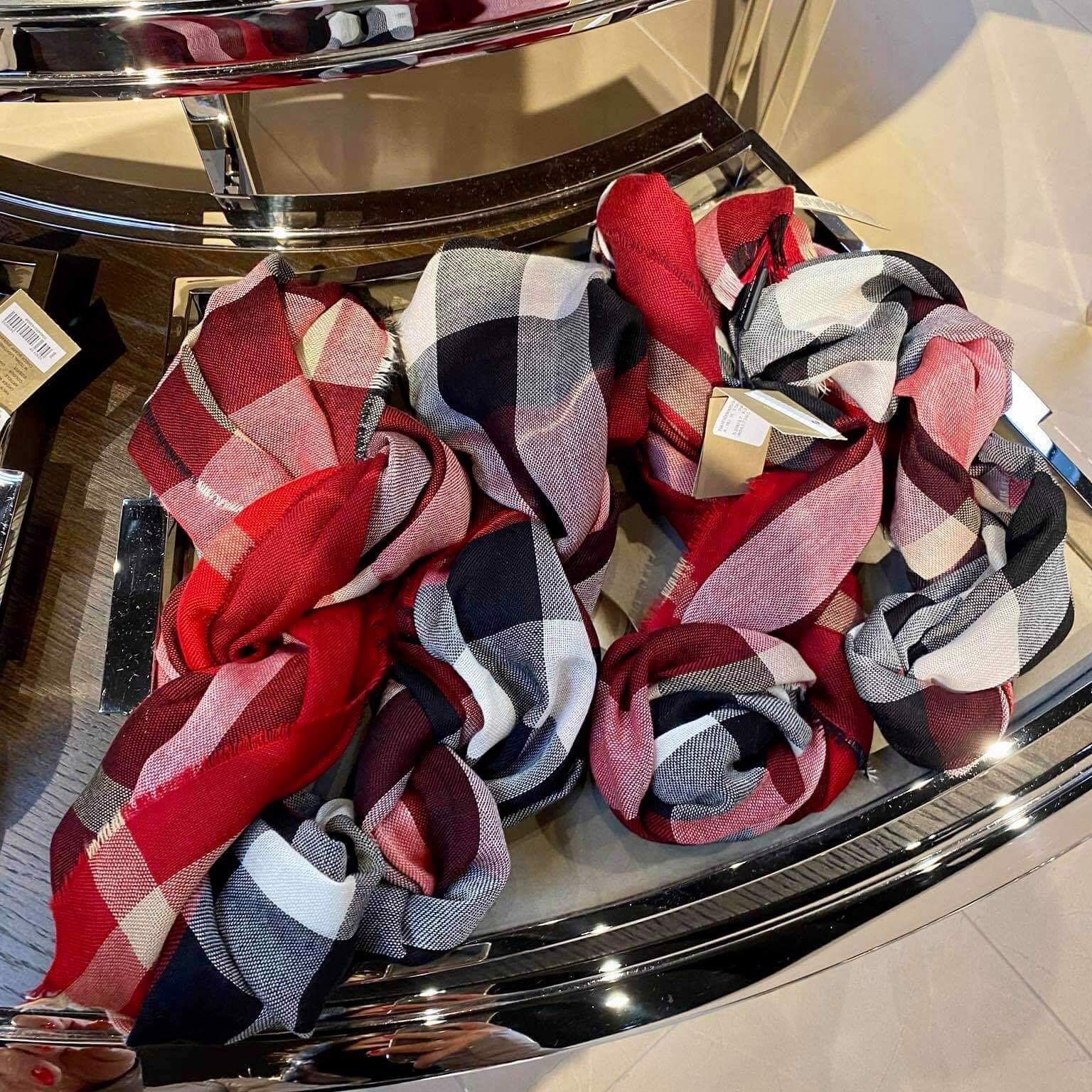 BURBERRY Wool Cashmere Unisex Check Fringe Scarf