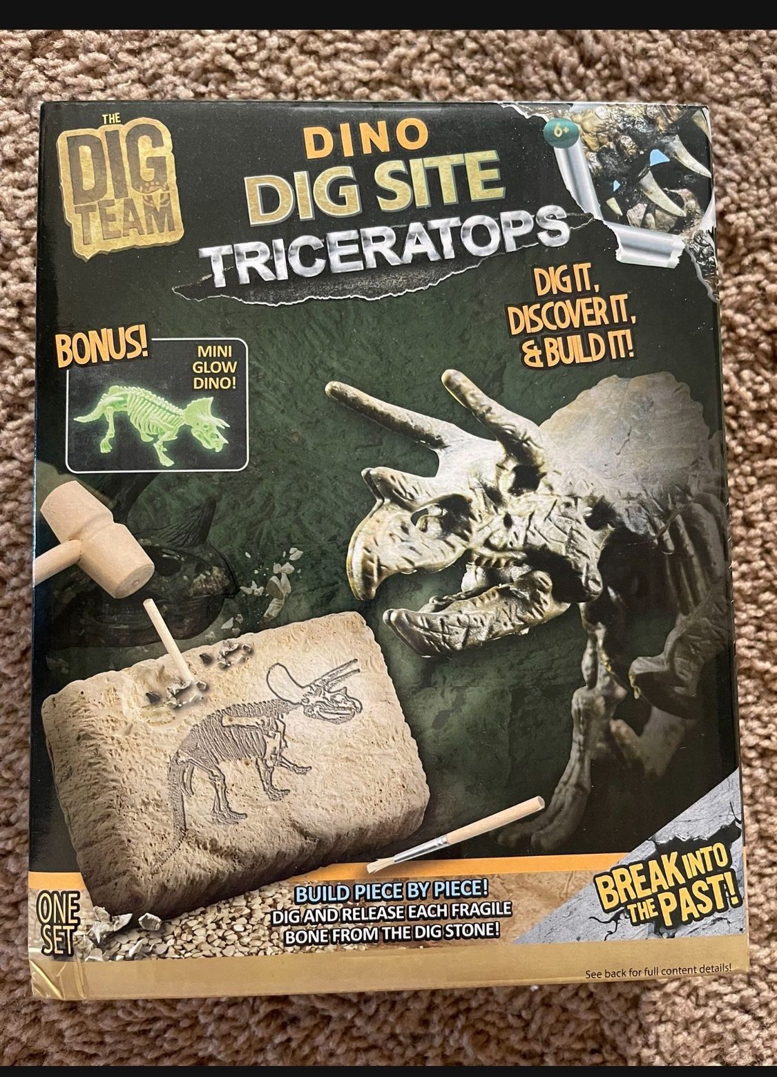 Dino Dig Site Triceratops