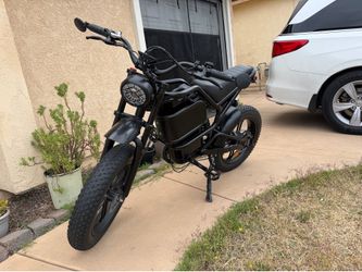 SUPER E BIKE.