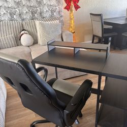 Gaming Desk With Gaming Chair (GREAT CONDITION)