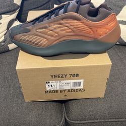 Yeezy 700 Cooper Fade