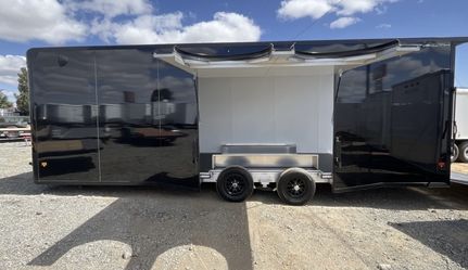 26’ Enclosed Trailer