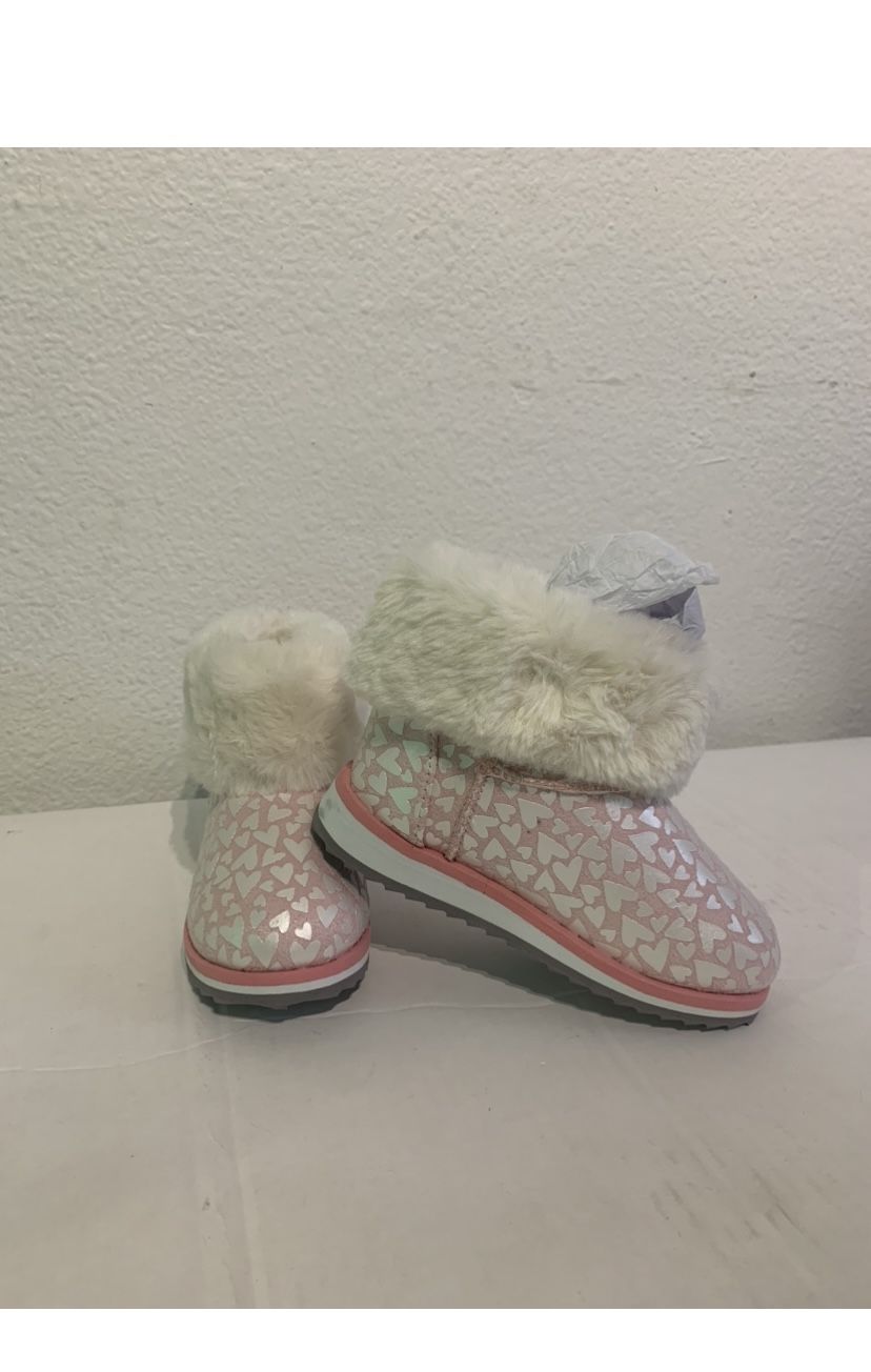 Pink kids boots warm lining faux fur size 8.   (B)