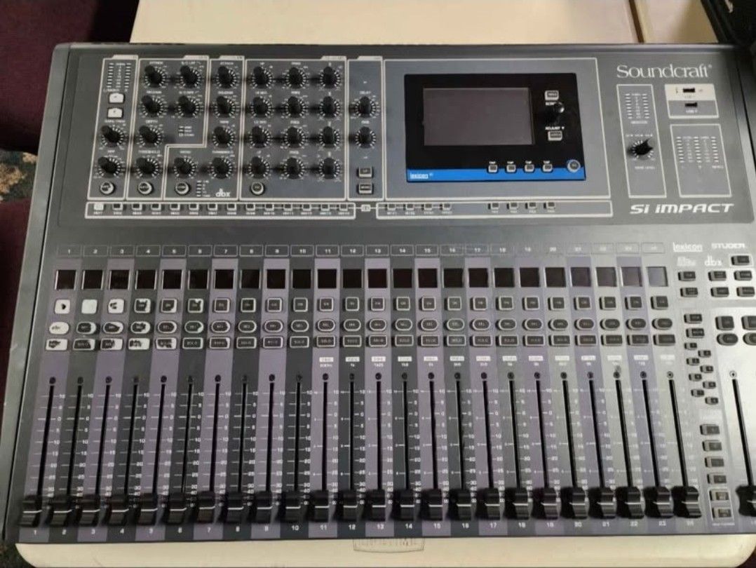 Sound Craft Si Impact Digital Mixing Board