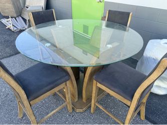 Dinning table