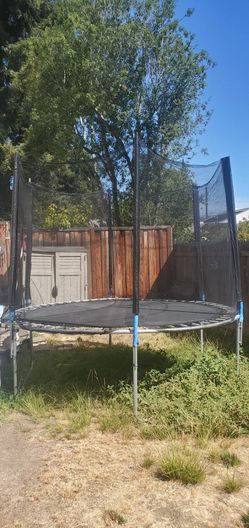 8ft 10ft 12ft 14ft Trampoline with enclosed net fir adults & kids