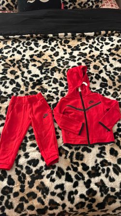 NIKE (red) Outfit