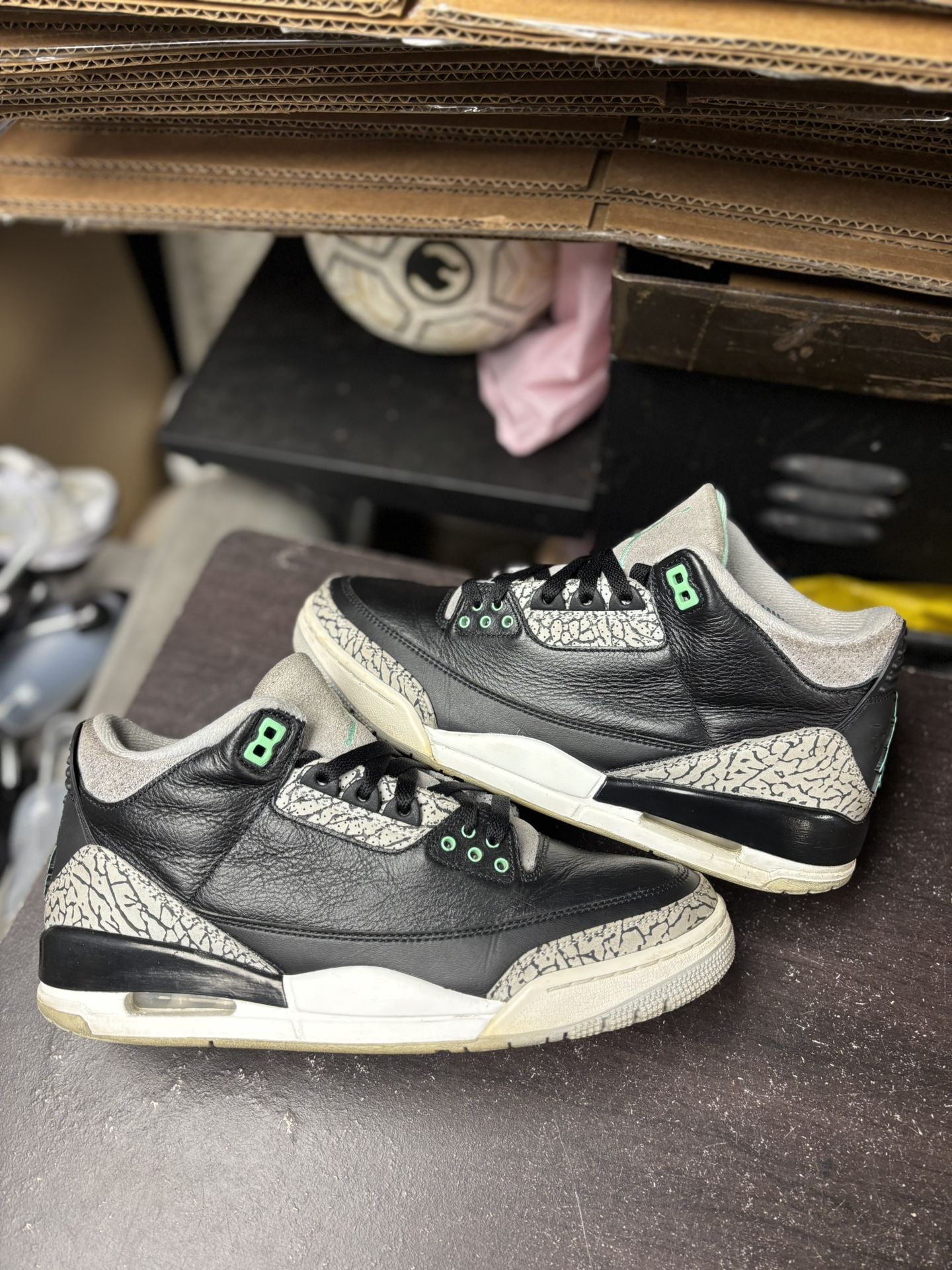 Air Jordan 3 Green Glow