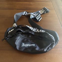 Supreme Waist Bag/Great Condition 