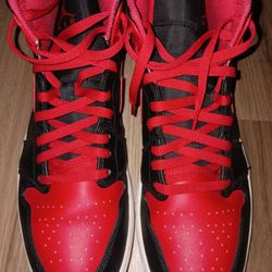 Jordan 1 Mid
Alternate Bred (2022) Size 14 (NO BOX)