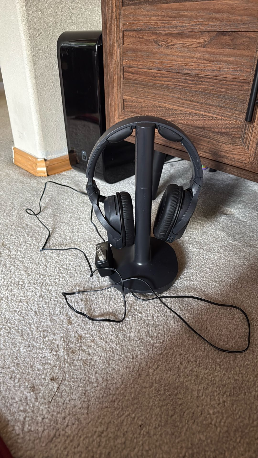 Sony RF995RK Wireless RF Headphones (2017 model)