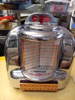 Crosley Collector's Edition Tabletop Jukebox Radio