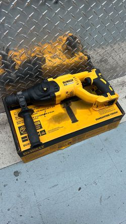Dewalt DCH133B 20v Max Cordless 1” SDS Plus Masonry Rotary Hammer
