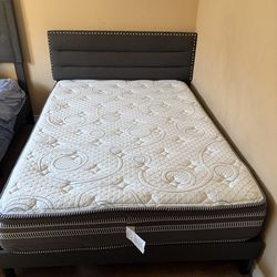 queen full bed set with mattress clean