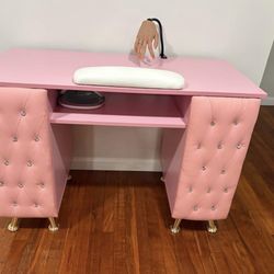 Pink Manicure Table 