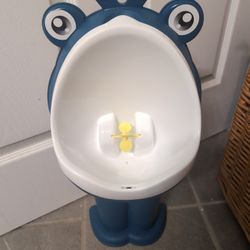 Little Boy Potty Training Urinal