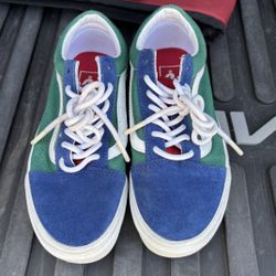 Vans Size 5 in women