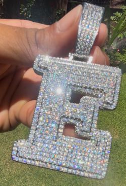 VVS Moissanite Bust Down Initial Pendant PASSES DIAMOND TESTER (FREE CHAIN + FREE SHIPPING) A-Z💎