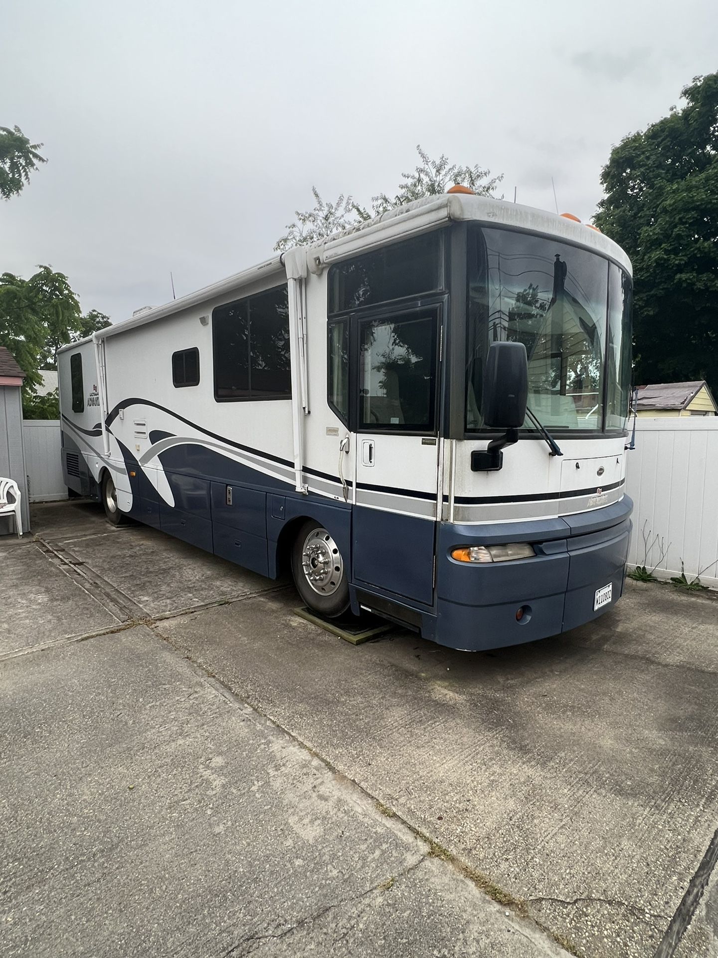 2002 Winnebago Ultimate advantage
