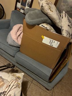 Love seat