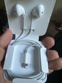 Ear Pods for IPhone 14