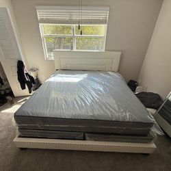 NEW BED FRAME KING SIZE WITH MATTRESS AND BOX SPRING 