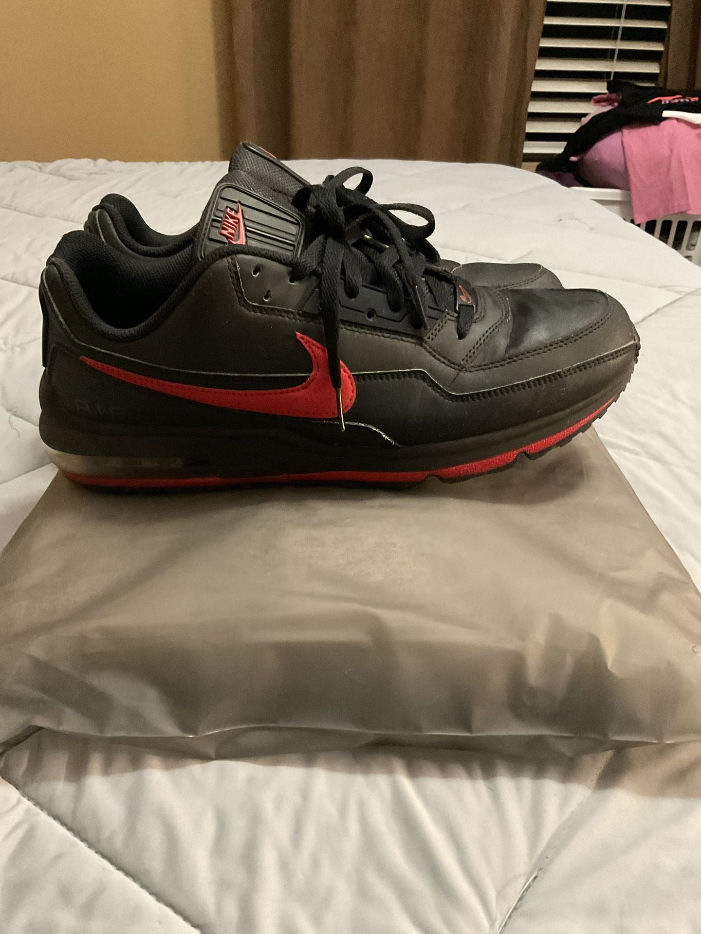 Nike Air Max Men’s Size 12