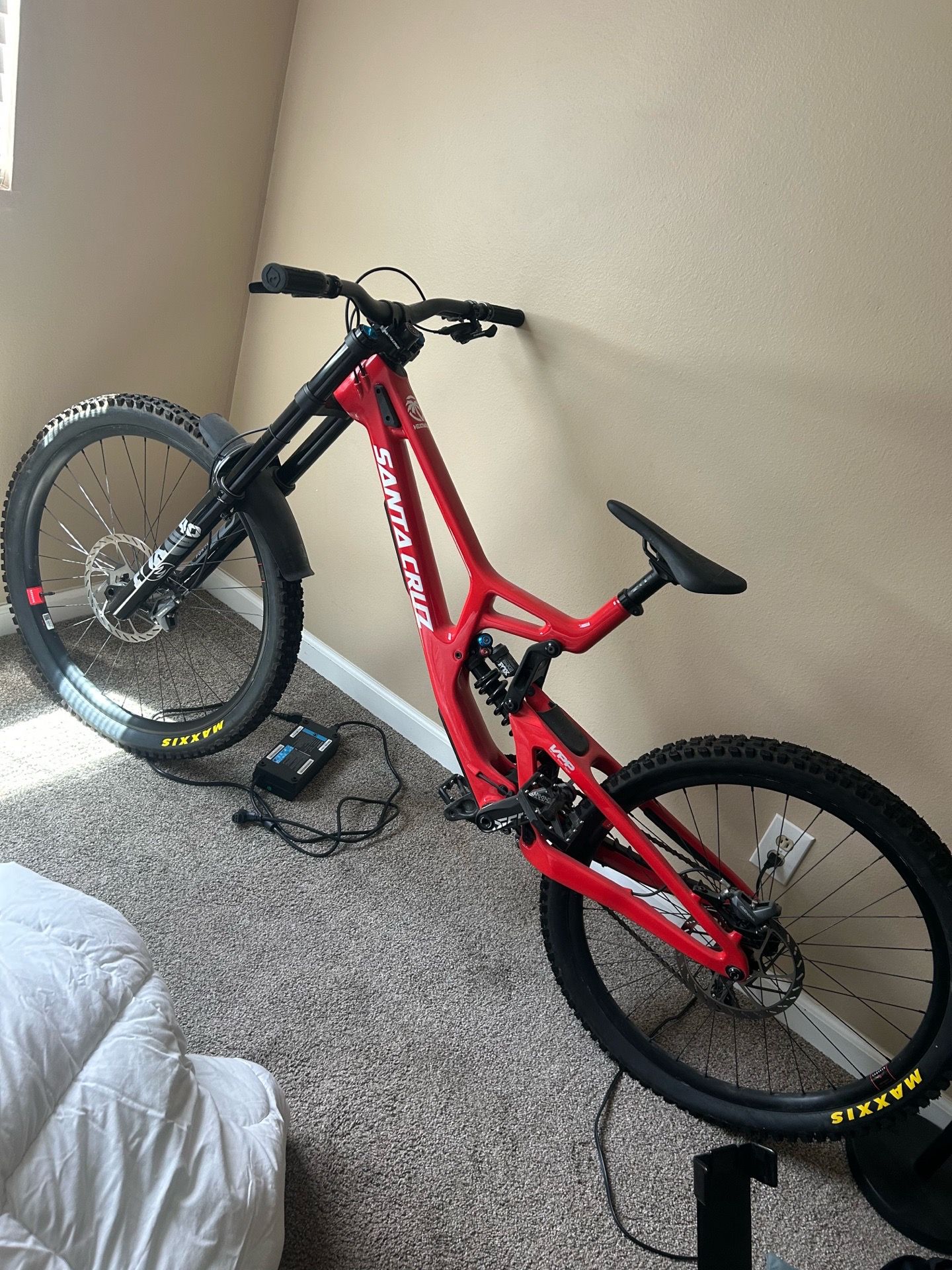2024 Santa Cruz v10