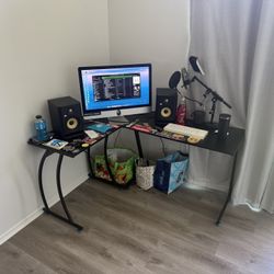 L Shaped desk.
