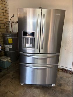 Fridges for sale are Plugged in free Deliver