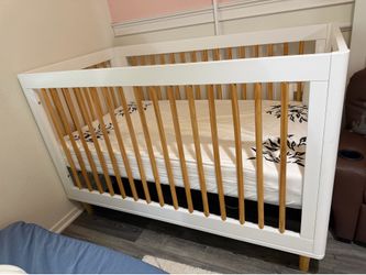 Baby/toddler 3-in-1 crib with mattress