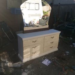 Dresser With  Vanity/ Mirror 