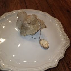 Beautiful Mother of Pearl Necklace 