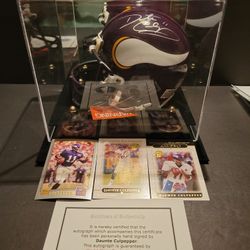 Minnesota Vikings Daunte Culpepper authentic Mini helmet and 3 football cards
