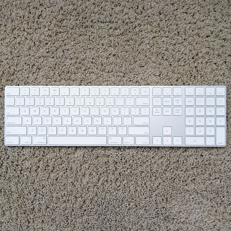 Apple Magic Keyboard A1843 full size slim rechargeable wireless with numeric keypad & Lightning port