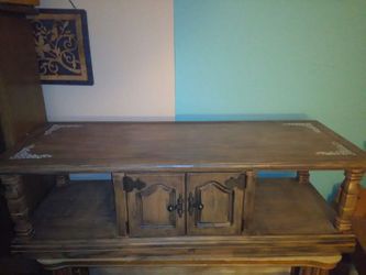 Distressed coffee table with storage