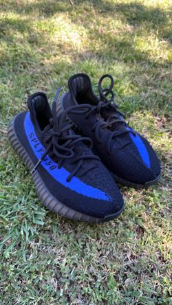 Yeezy boost v2 dazzling blue size 4.5