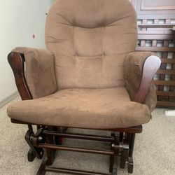 Rocking Chair With Ottoman