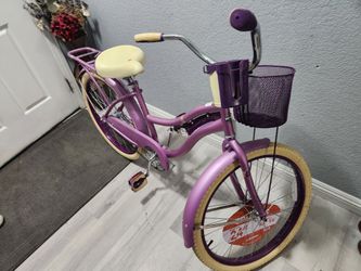 Huffy Bike Nel Lusso Beach Cruise 24 new Ready to ride good condition
