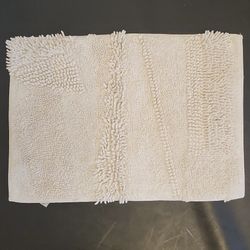 Small White Bath Rug
