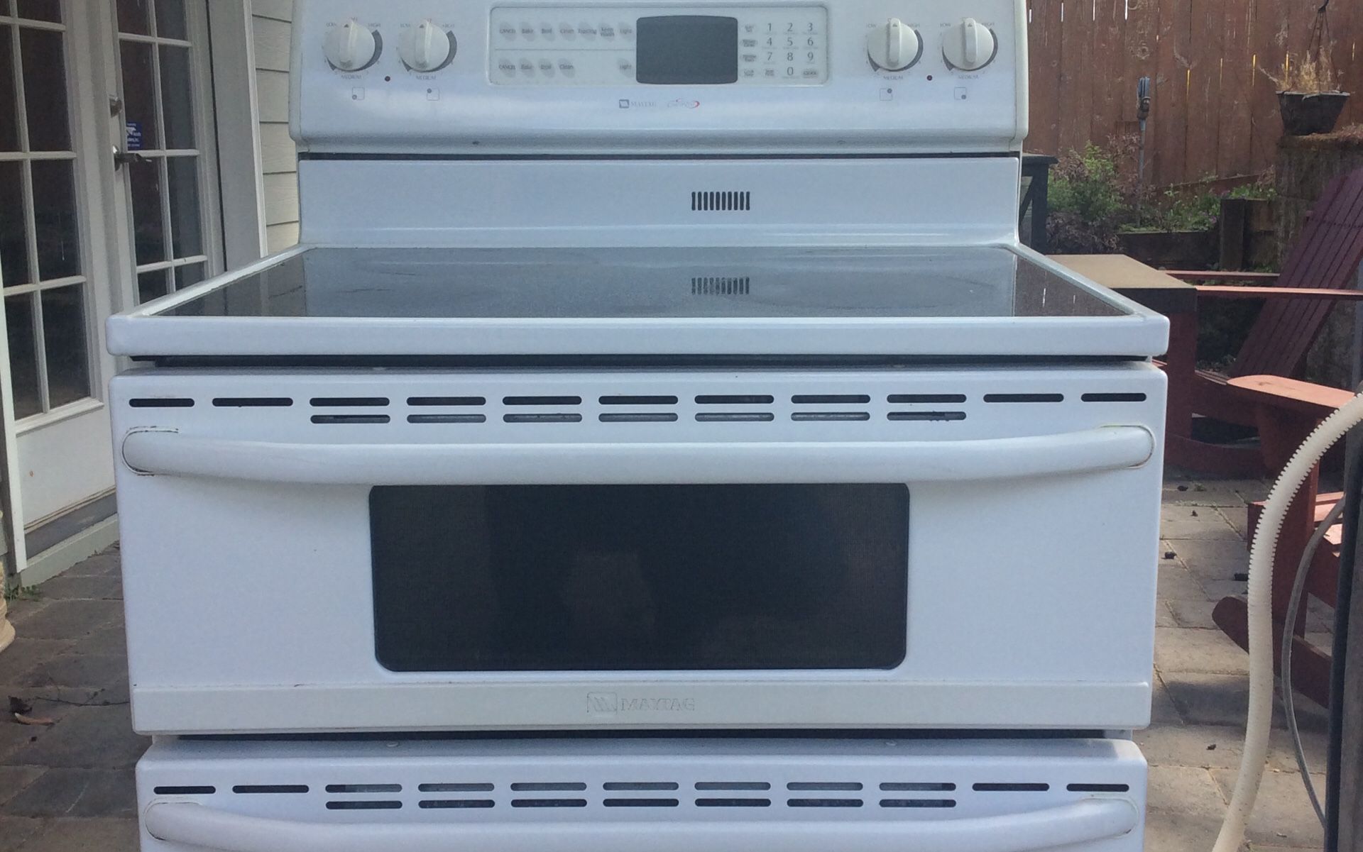 Maytag Gemini White double oven stove and electric cook top