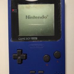 Nintendo Gameboy Pocket in Blue