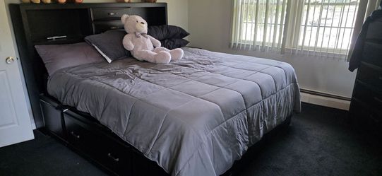 Asley Furniture  5 Piece Bedroom Set