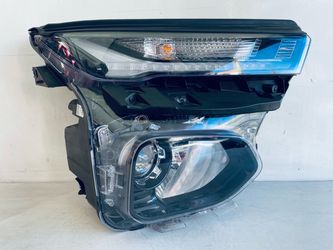 2021-2023 CHEVROLET TRAILBLAZER RIGHT PASSENGER SIDE HEADLIGHT HALOGEN W LED OEM
