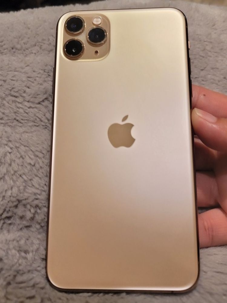 Selling My 2 IPhone 11 Pro MAX