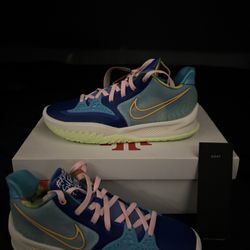 Kyrie Low 4 Ep “Dynasty”, Size 11, Brand New