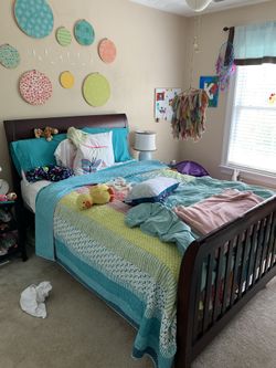 Bedroom set, all wood!