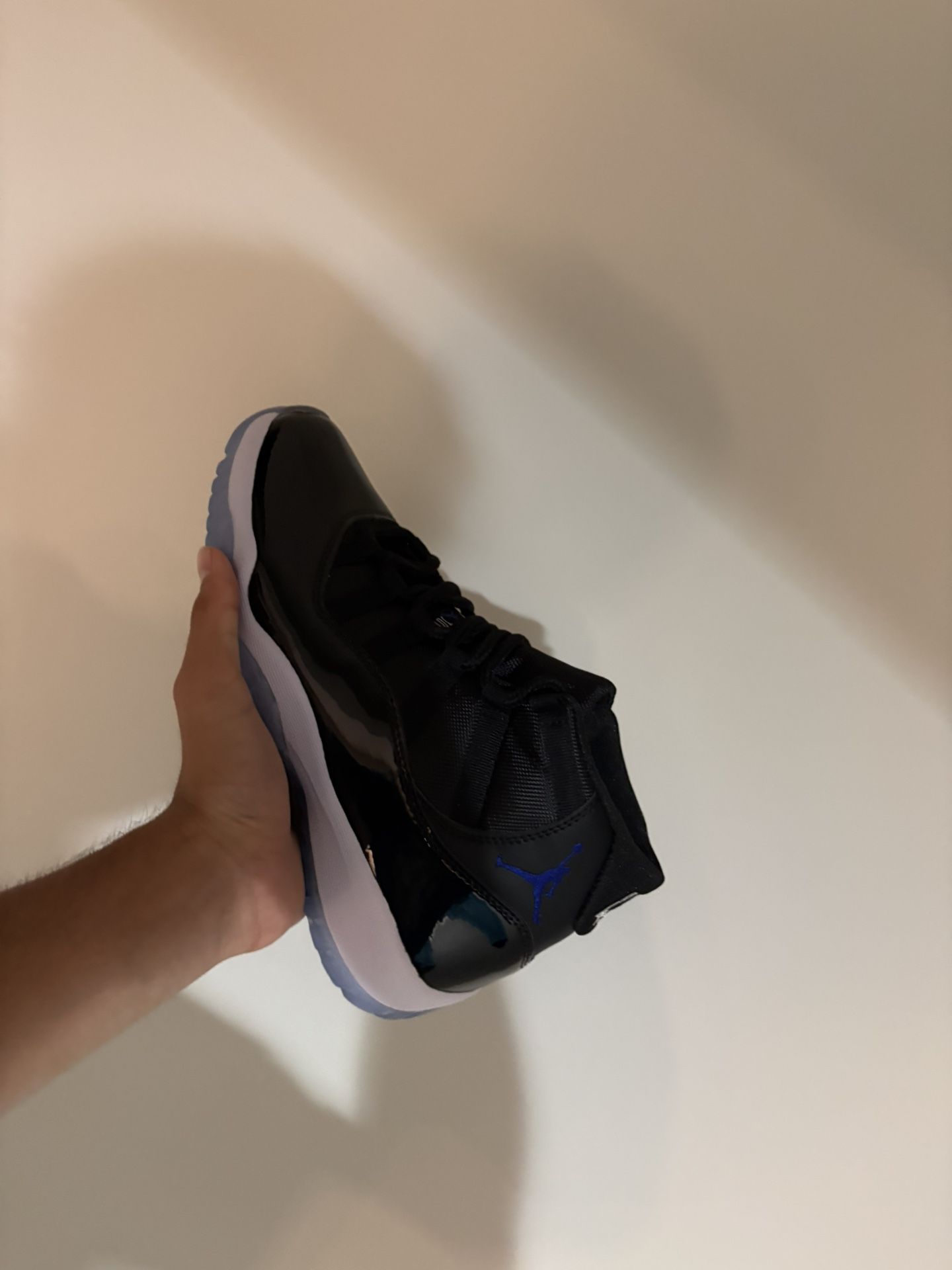 Jordan 11 Space Jam