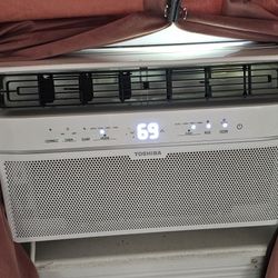 Toshiba 8,000 BTU Smart Window Air Conditioner